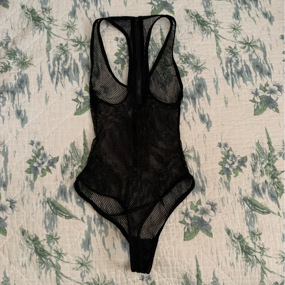 Nasty Gal Net Your Gal Mesh Fishnet Thong Bodysuit XS Black Racerback Zip - Picture 7 of 10